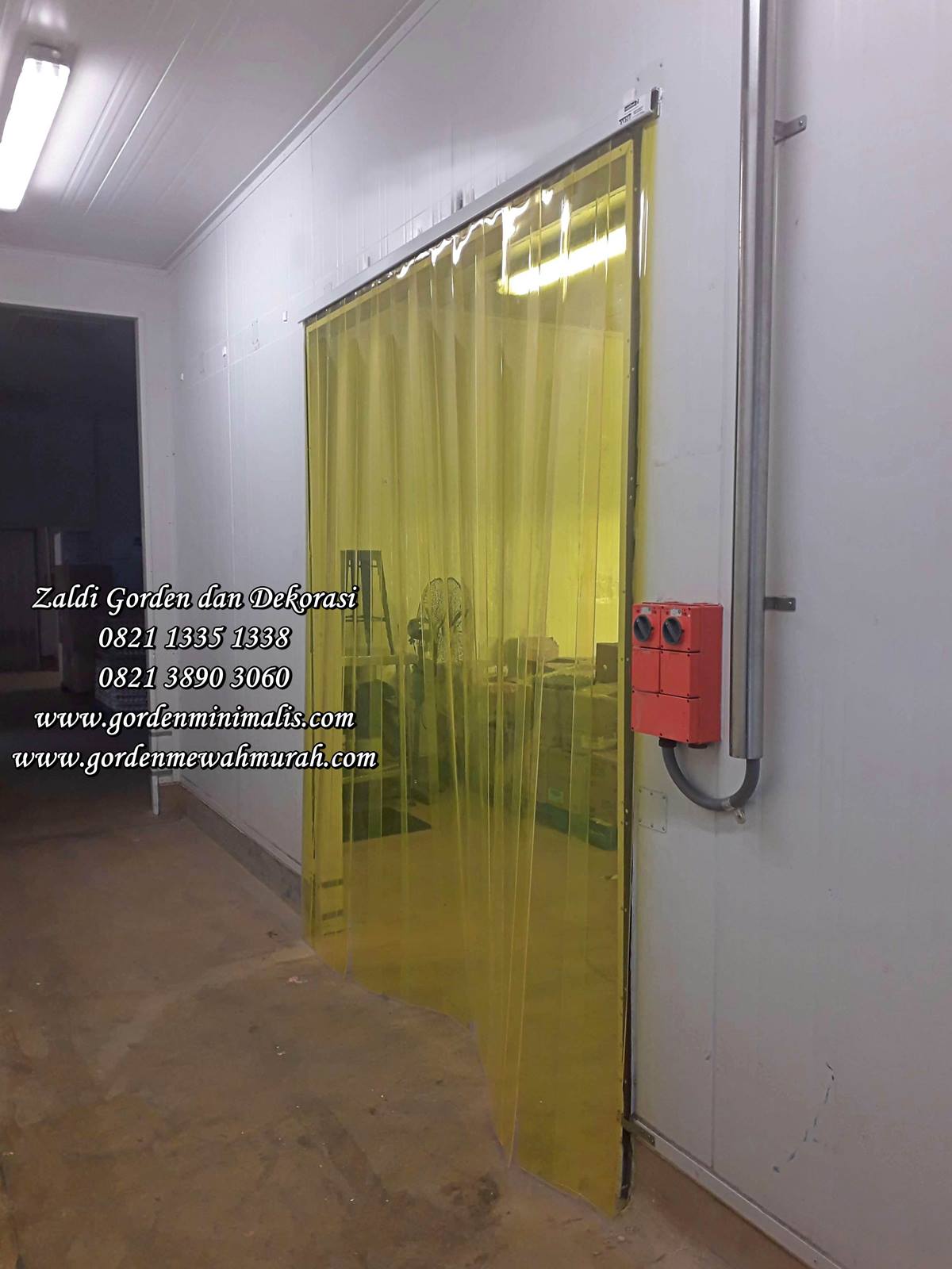 Tirai Gorden Plastik PVC Transparan Untuk penyekat ruangan anti serangga pintu gudang pabrik industri (5)